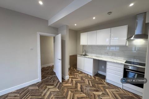 3 bedroom flat to rent, Ecclestone Place, Wembley, HA9
