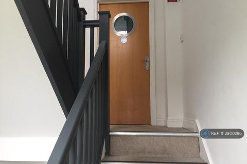 1 bedroom flat to rent, Chestnut View, Farnborough, GU14