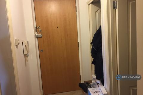 1 bedroom flat to rent, Chestnut View, Farnborough, GU14