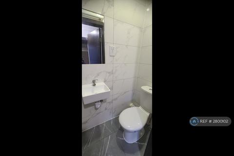 1 bedroom in a house share to rent, Ferndown, Northwood, HA6