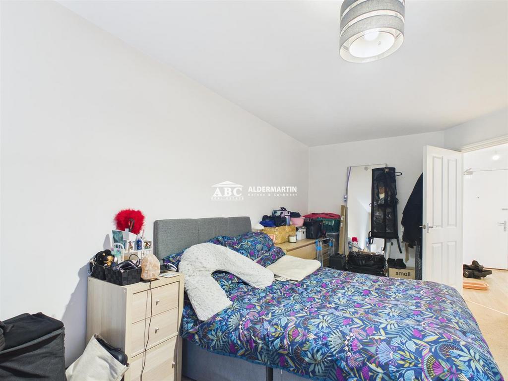 CAM03827 G0-PR0135-STILL005.jpg