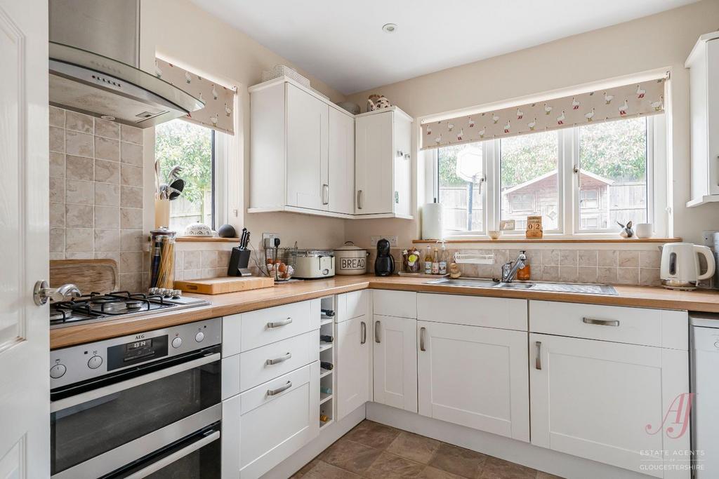 13 70970 watermarked.jpg