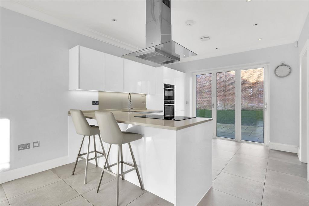 Kitchen Dining Area