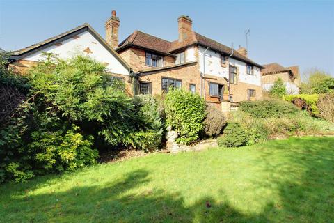 undefined, 4 Great North Road, Brookmans Park AL9