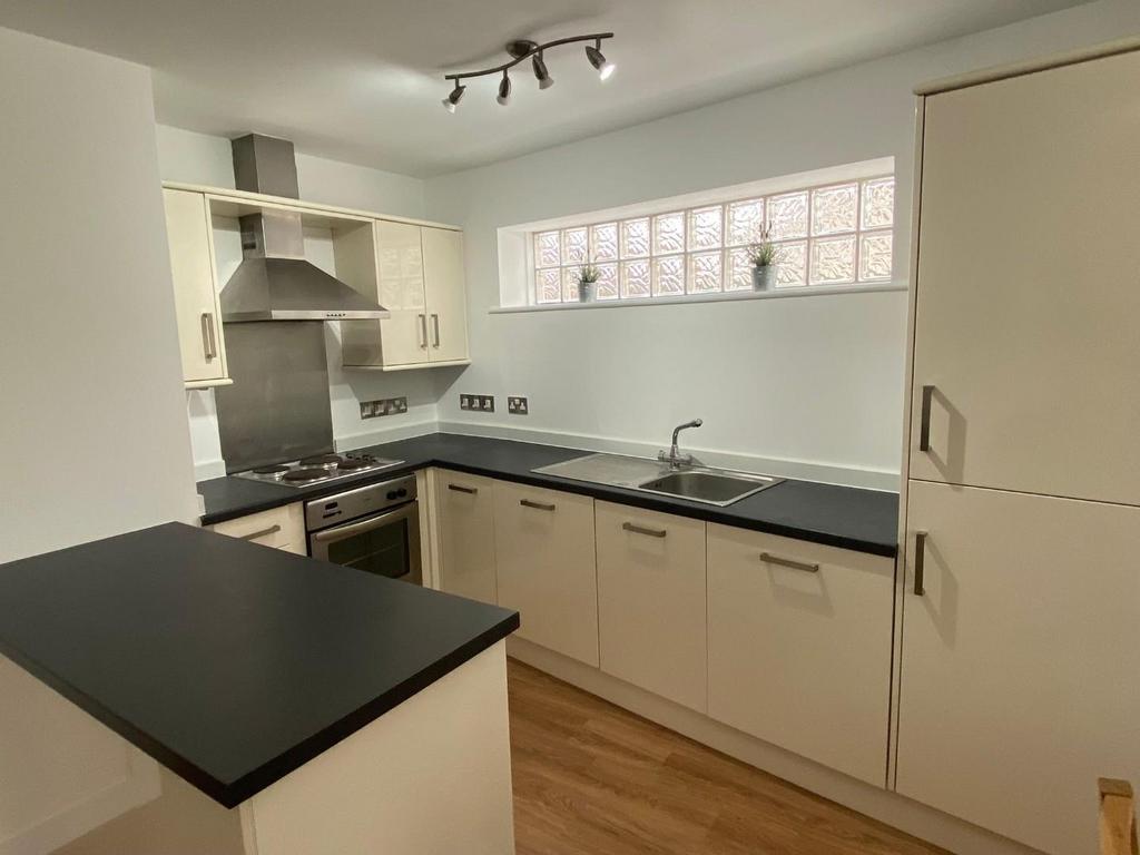 Kitchen 1.jpeg