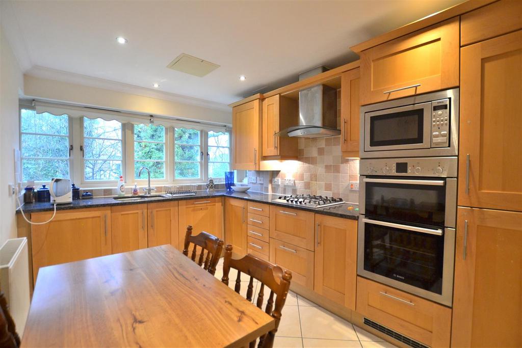 Kitchen, Breakfast Room.JPG
