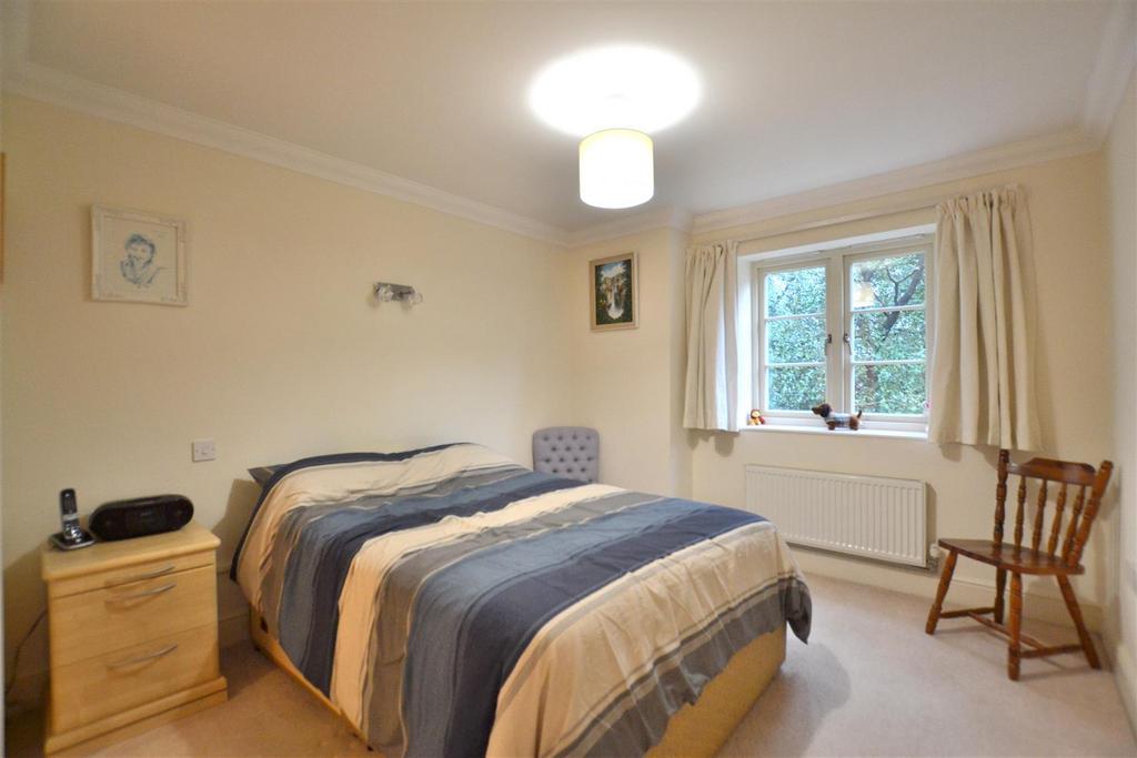 Bedroom One 1.JPG