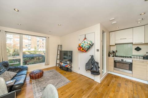 undefined, Augustus Road, London SW19