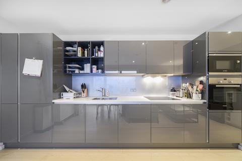 2 bedroom apartment for sale, Cassia Point, Glasshouse Gardens, London, E20
