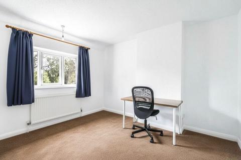4 bedroom terraced house to rent, Lower Downs Road, Raynes Park, SW20