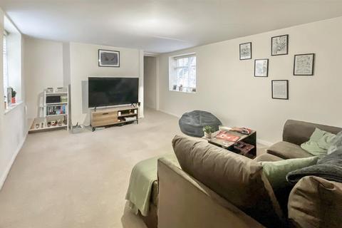 1 bedroom flat for sale, Gloucester Street, Cirencester