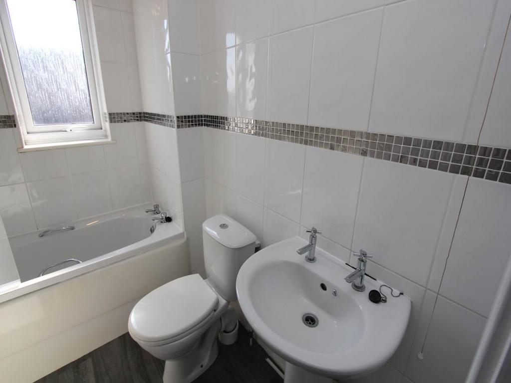 Bathroom2
