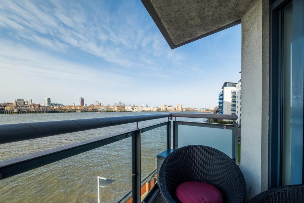 Balcony (3)