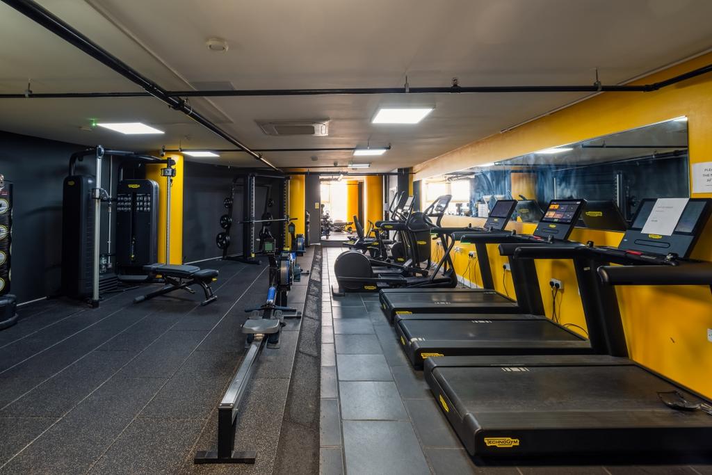 Resident's Gym (2)