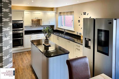 4 bedroom house to rent, Orion Way, Balby, Doncaster