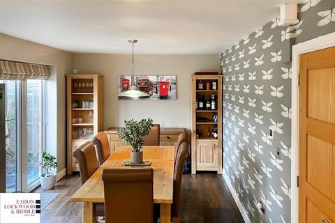 4 bedroom house to rent, Orion Way, Balby, Doncaster