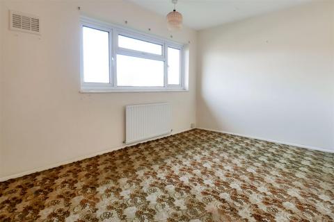 2 bedroom terraced house for sale, Manning Road, Littlehampton BN17