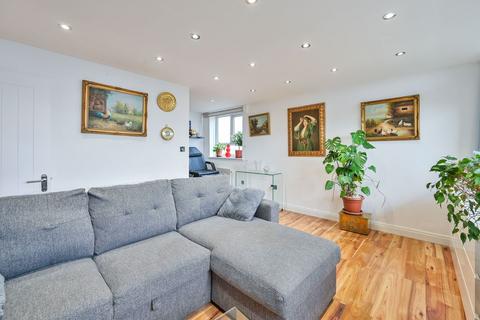 Mardyke House, Elephant and Castle, London, SE17