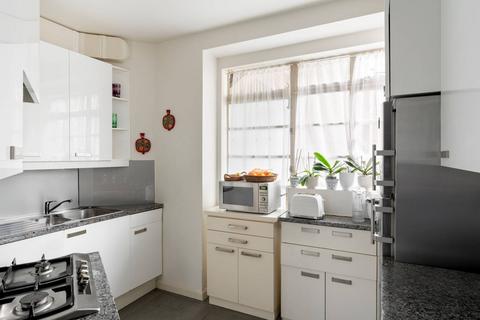 3 bedroom flat for sale, Holland Villas Road, Holland Park, London, W14