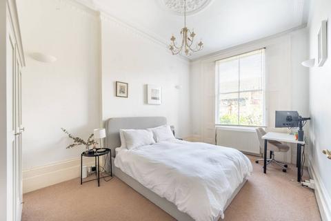 1 bedroom flat for sale, Aldridge Road Villas, Notting Hill, London, W11