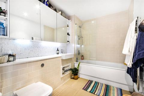 1 bedroom flat to rent, Sayer Street, Elephant and Castle, London, SE17