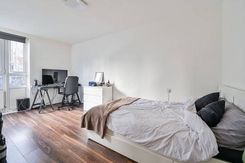 2 bedroom flat to rent, Rockingham Street, Elephant and Castle, London, SE1