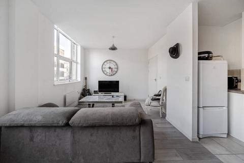1 bedroom flat for sale, Bromyard Avenue, Acton, London, W3