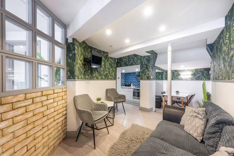 1 bedroom flat to rent, Wells House Road, Acton, London, NW10