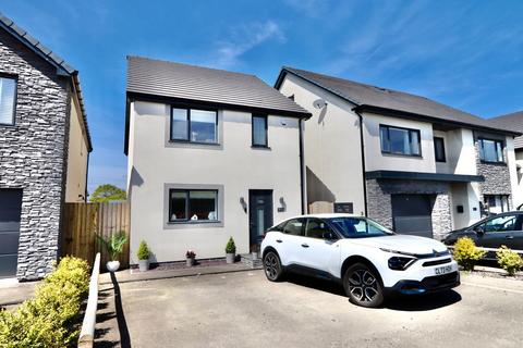 3 bedroom detached house for sale, Heol-Y-Bedw-Hirion, Markham, NP12