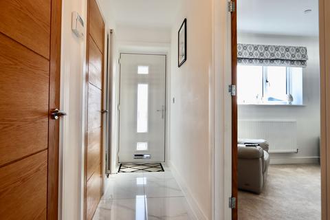 3 bedroom detached house for sale, Heol-Y-Bedw-Hirion, Markham, NP12