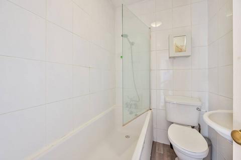 1 bedroom flat to rent, Tower Bridge Road, Bermondsey, London, SE1