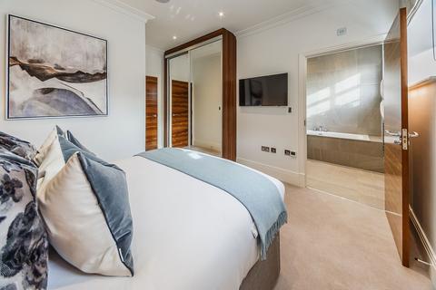 2 bedroom apartment to rent, Rainville Road, London W6