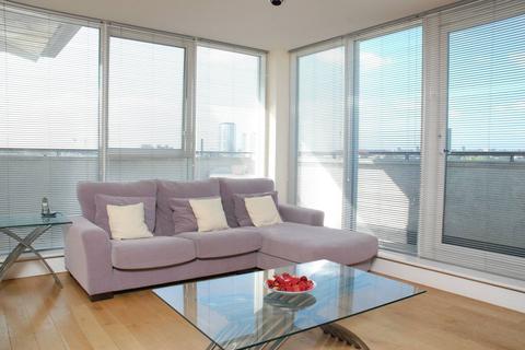 3 bedroom flat to rent, Smugglers Way, Wandsworth Town, London, SW18