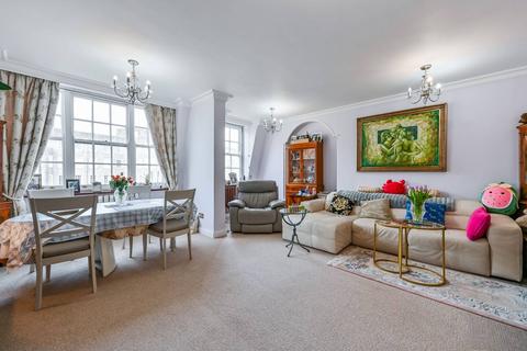 2 bedroom flat to rent, Circus Road, St John's Wood, London, NW8