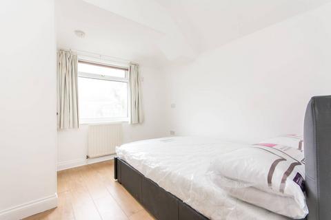Melrose Avenue, Willesden Green, London, NW2