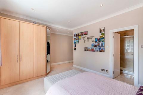 2 bedroom flat for sale, Flat  Uplands Court, 19 Frithwood Avenue, Northwood HA6