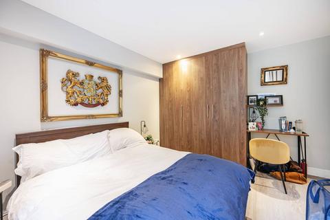 3 bedroom flat for sale, Calvin Street, Spitalfields, London, E1
