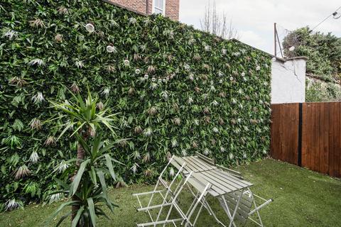 3 bedroom flat for sale, Calvin Street, Spitalfields, London, E1