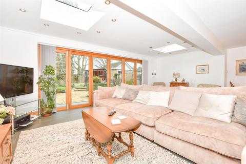 undefined, Laurel Grove, Maidstone ME17