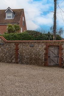 2 bedroom terraced house for sale, Mindhams Yard, Wells-Next-the-Sea, NR23