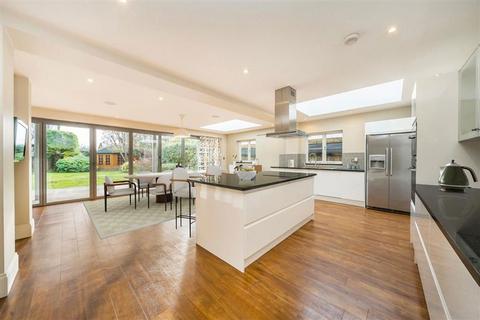 5 bedroom house to rent, Stonehill Road, London SW14