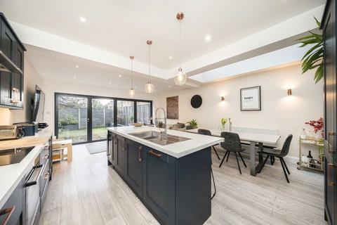 4 bedroom house for sale, Burntwood Lane, London SW17