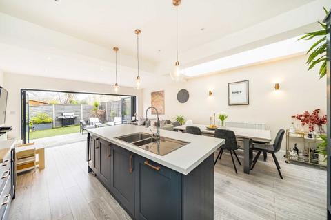 4 bedroom house for sale, Burntwood Lane, London SW17