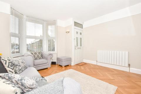 3 bedroom terraced house for sale, Holborough Road, Snodland, Kent