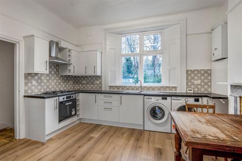 Studio to rent, Parkfield Road, London SE14