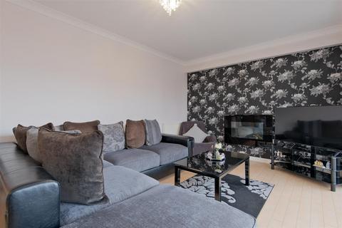 undefined, Brabloch Park, Paisley
