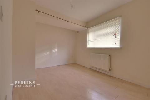 undefined, Perivale, UB6