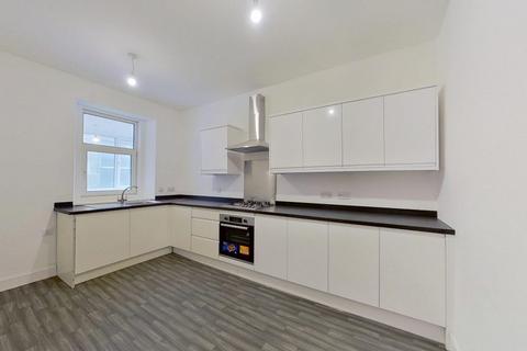 4 bedroom flat for sale, 100 High Street, Nairn, IV12 4DE