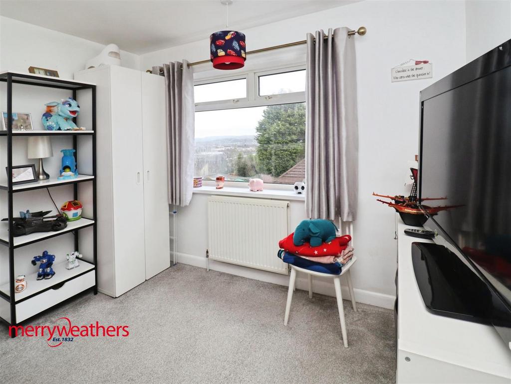 Rear bedroom