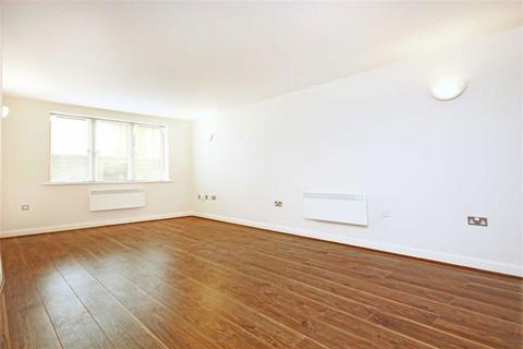 2 bedroom flat to rent, Three Oak Lane, London SE1